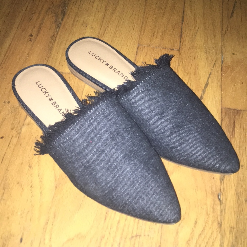 Lucky brand flats
